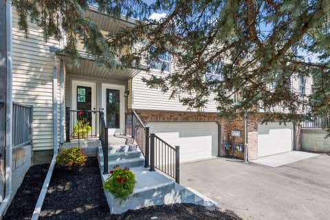 Townhouse For Sale - 7229 Bren Lane<br/> Eden Prairie, MN 55346