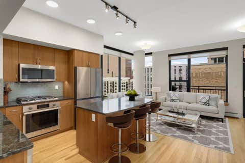 Condo For Sale - 740 Portland Avenue<br/> Hennepin County, Minneapolis, MN 55415