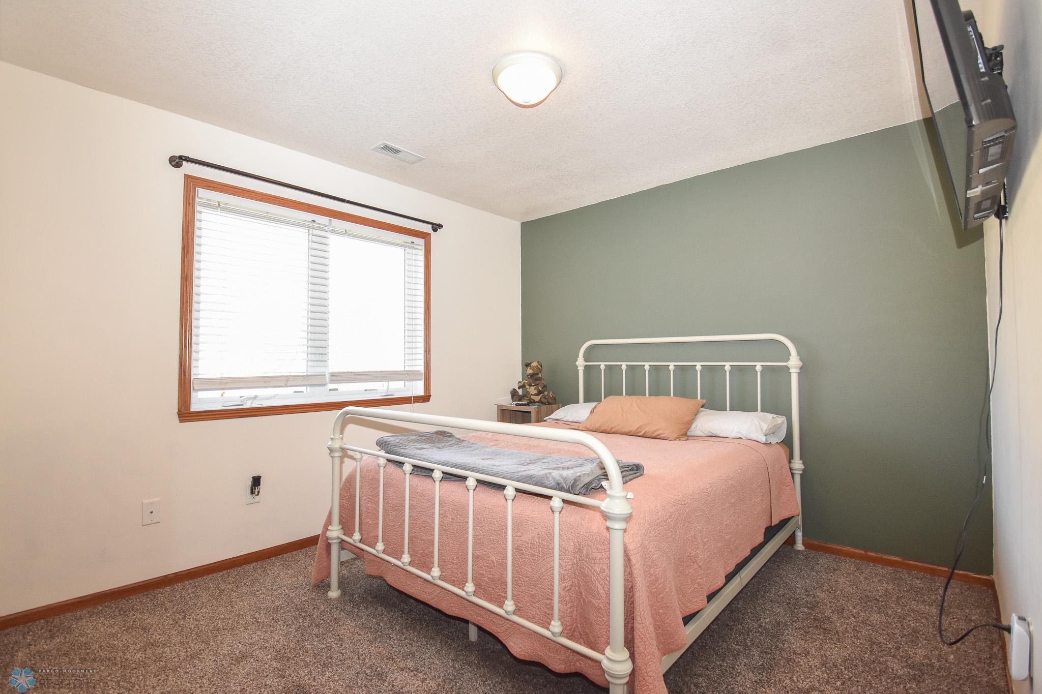 2200 36 Street, Moorhead, Minnesota image 31