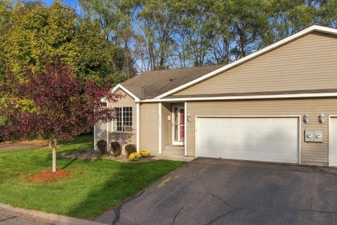 Townhouse For Sale - 11541 Poppy Street<br/> Coon Rapids, MN 55433