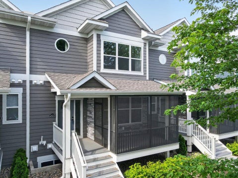 Townhouse For Sale - 2613 Cascade Lane<br/> Long Lake, MN 55356