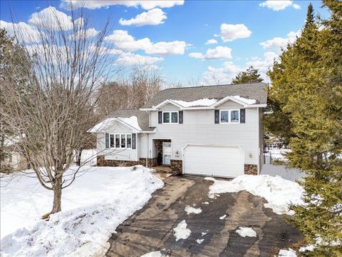 Homes For Sale - 2360 Apple Ridge Drive<br/> Saint Louis County, Duluth, MN 55811