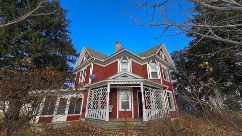 Homes For Sale - 315 W Newburg Avenue<br/> Fillmore County, Mabel, MN 55954