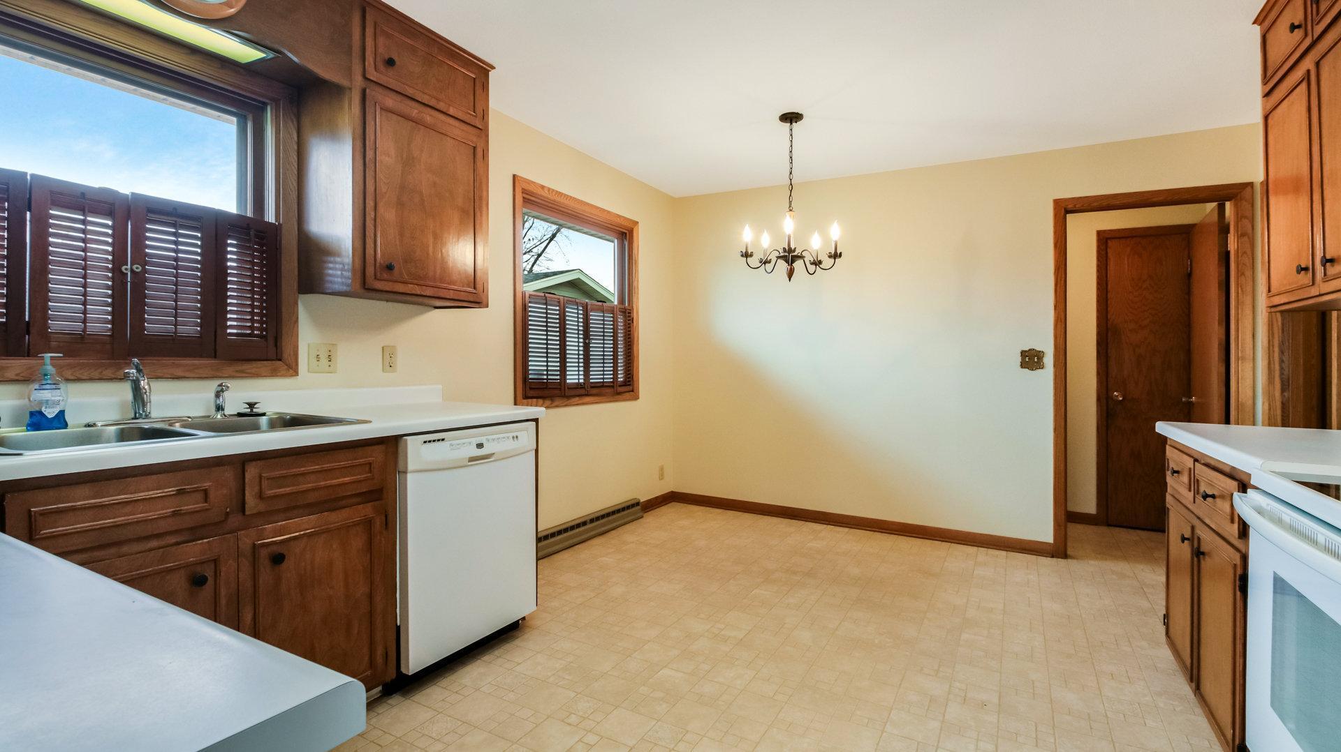 722 E Fillmore Avenue, Eau Claire, Wisconsin image 9