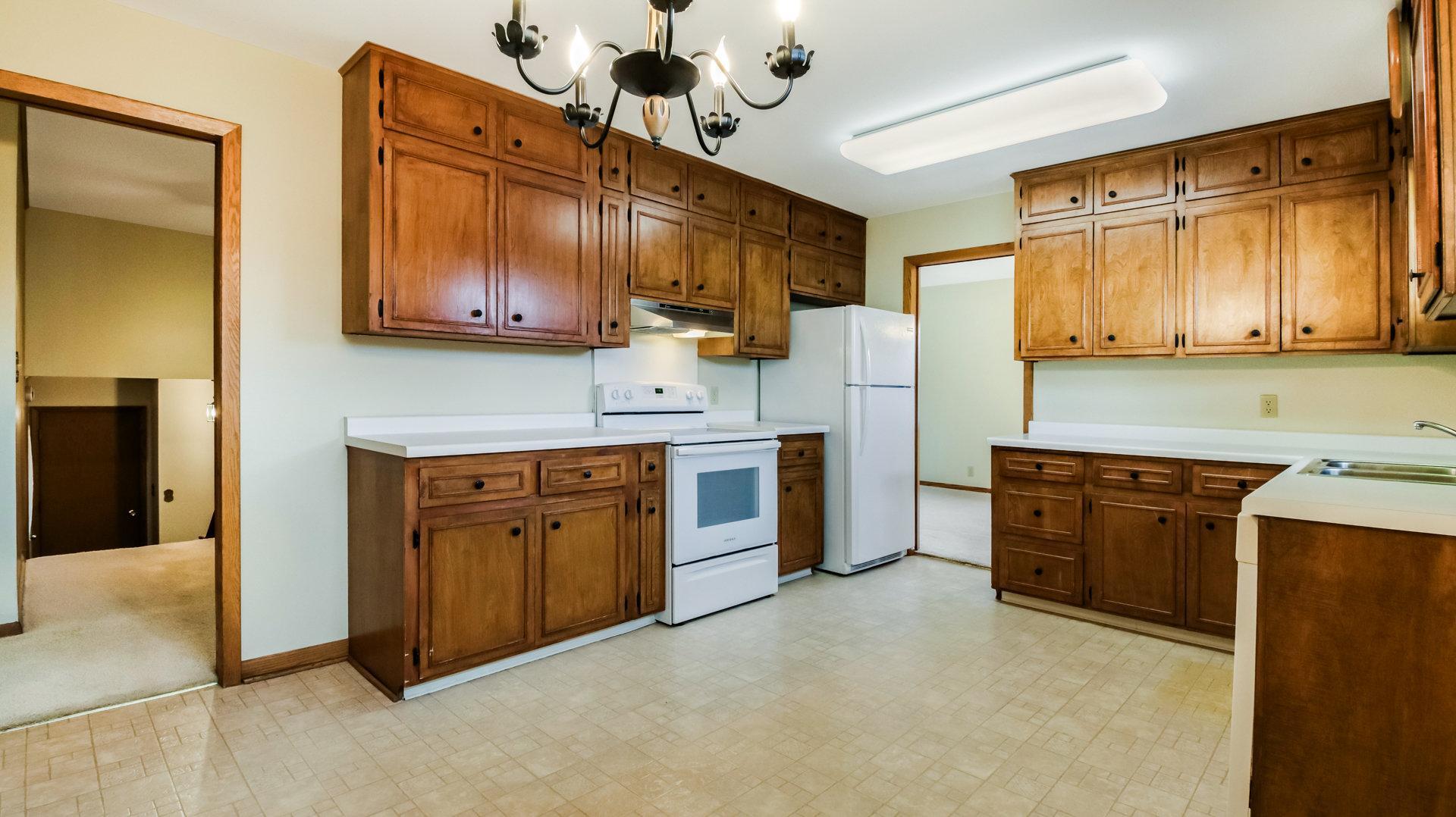 722 E Fillmore Avenue, Eau Claire, Wisconsin image 8