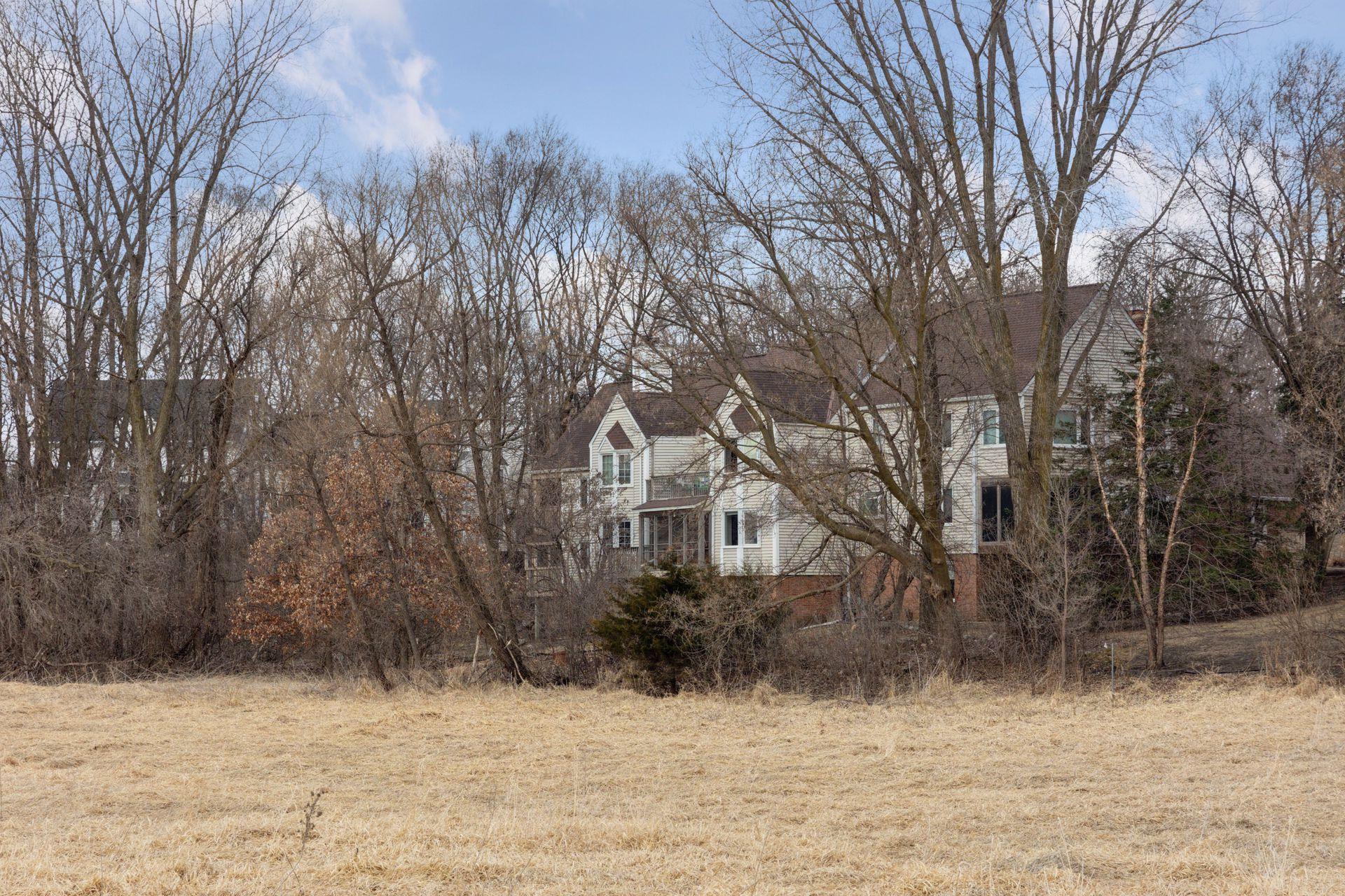 17651 Southridge Court, Minnetonka, Minnesota image 3