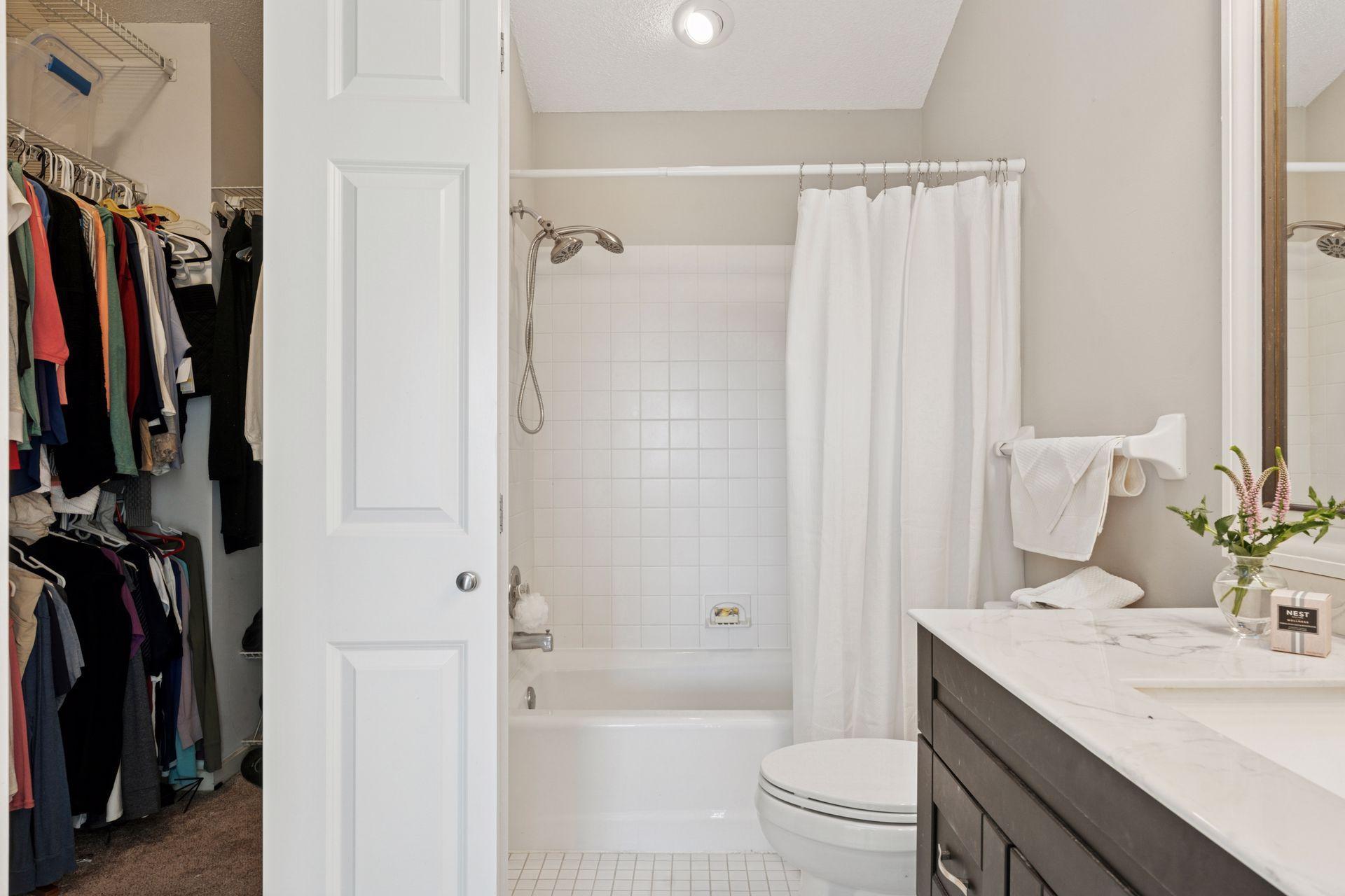 17651 Southridge Court, Minnetonka, Minnesota image 27