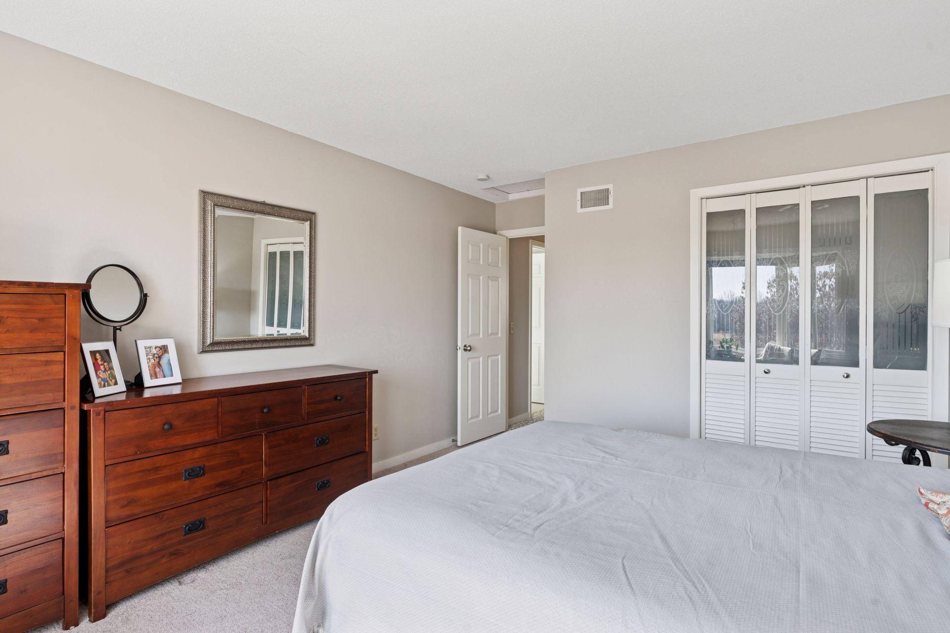 17651 Southridge Court, Minnetonka, Minnesota image 29