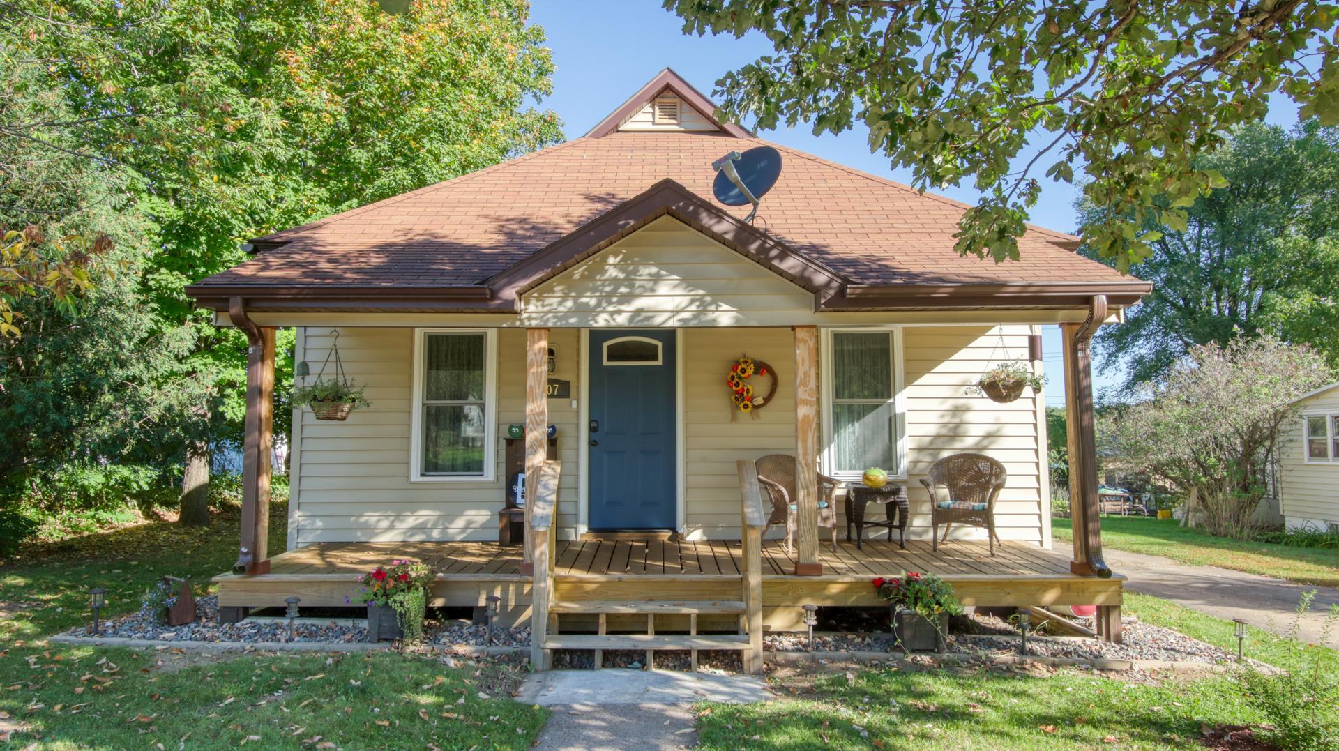 807 Miner Avenue, Ladysmith, Wisconsin image 1