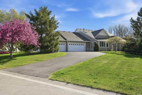 Townhouse For Sale - 8821 Stonebrooke Court<br/> Washington County, Saint Paul, MN 55125