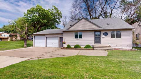 Homes For Sale - 1112 Bridge Avenue<br/> Freeborn County, Albert Lea, MN 56007