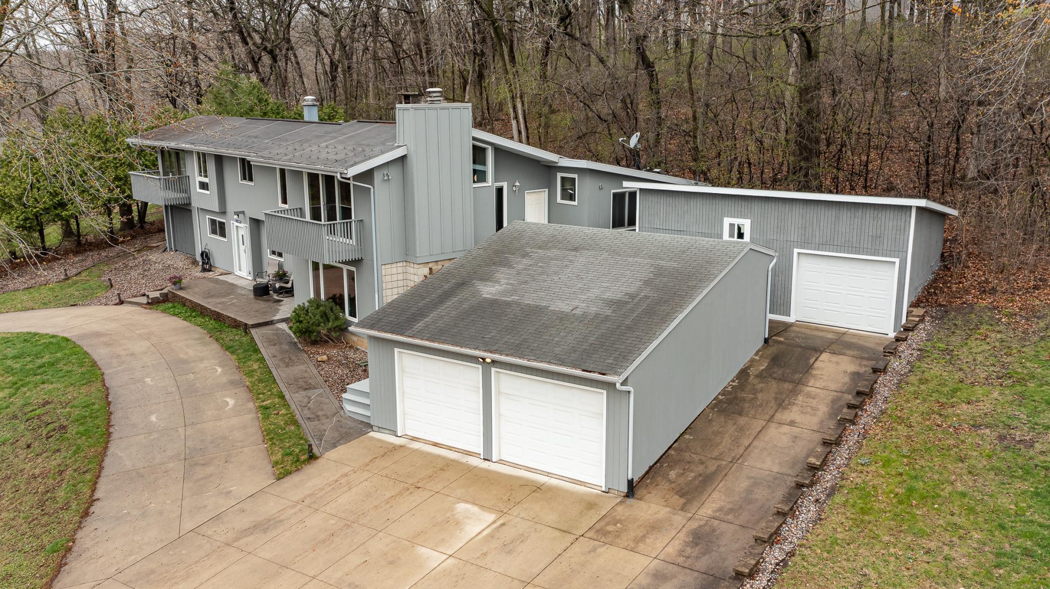 1509 Woodland Drive, Rochester, Minnesota image 3