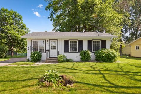 Homes For Sale - 1213 Home Place<br/> Faribault, MN 55021
