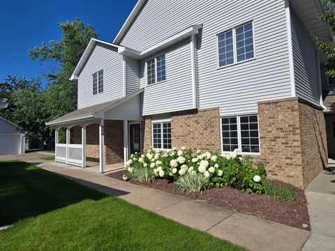 Condo For Sale - 3545 Blue Jay Way<br/> Dakota County, Eagan, MN 55123