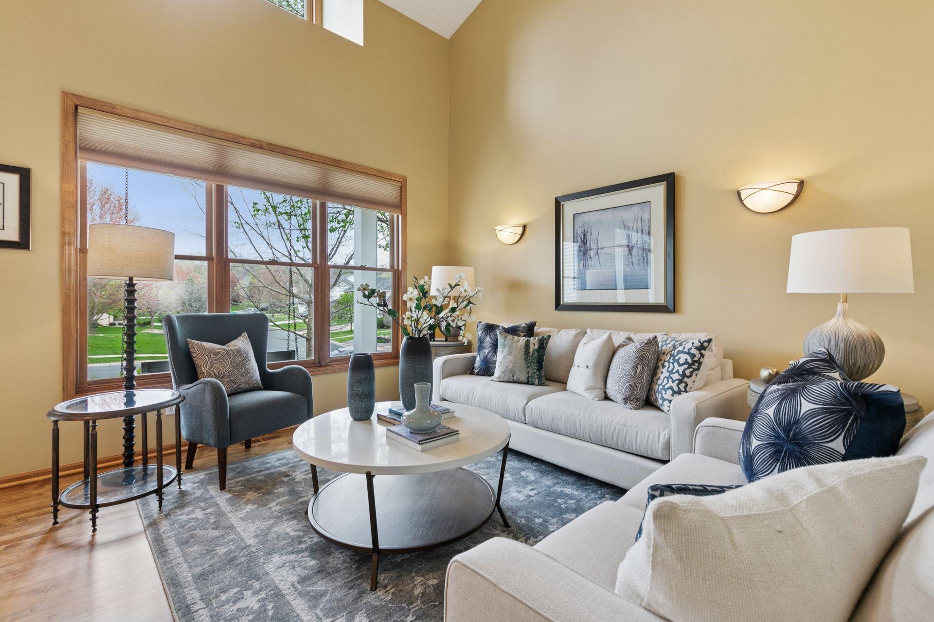 4633 Stonecliffe Drive, Eagan, Minnesota image 4