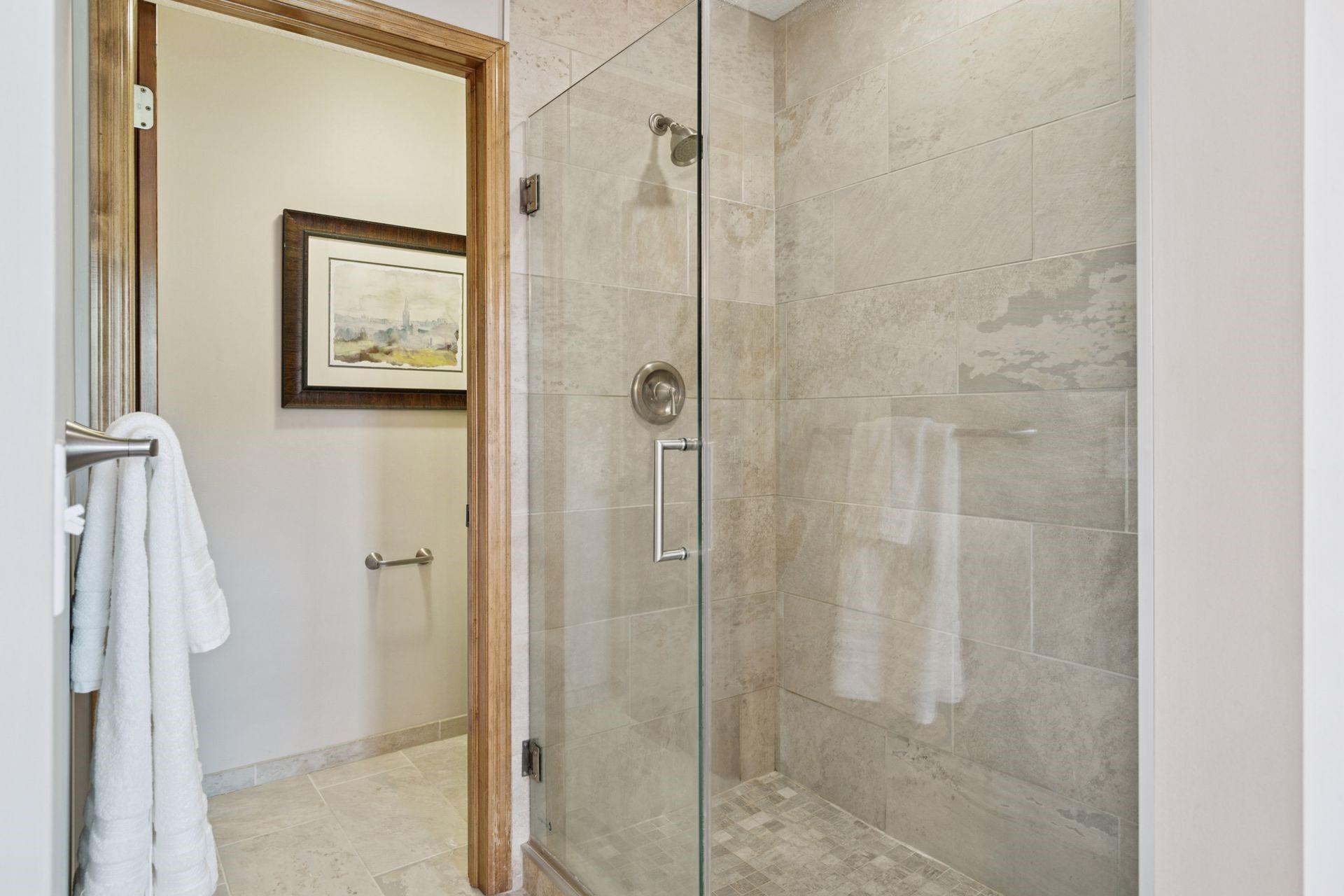 4633 Stonecliffe Drive, Eagan, Minnesota image 21