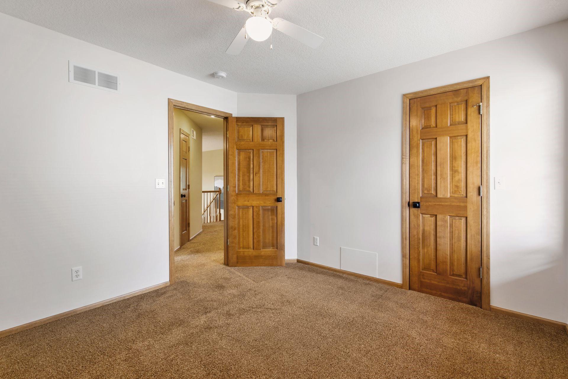 4633 Stonecliffe Drive, Eagan, Minnesota image 22