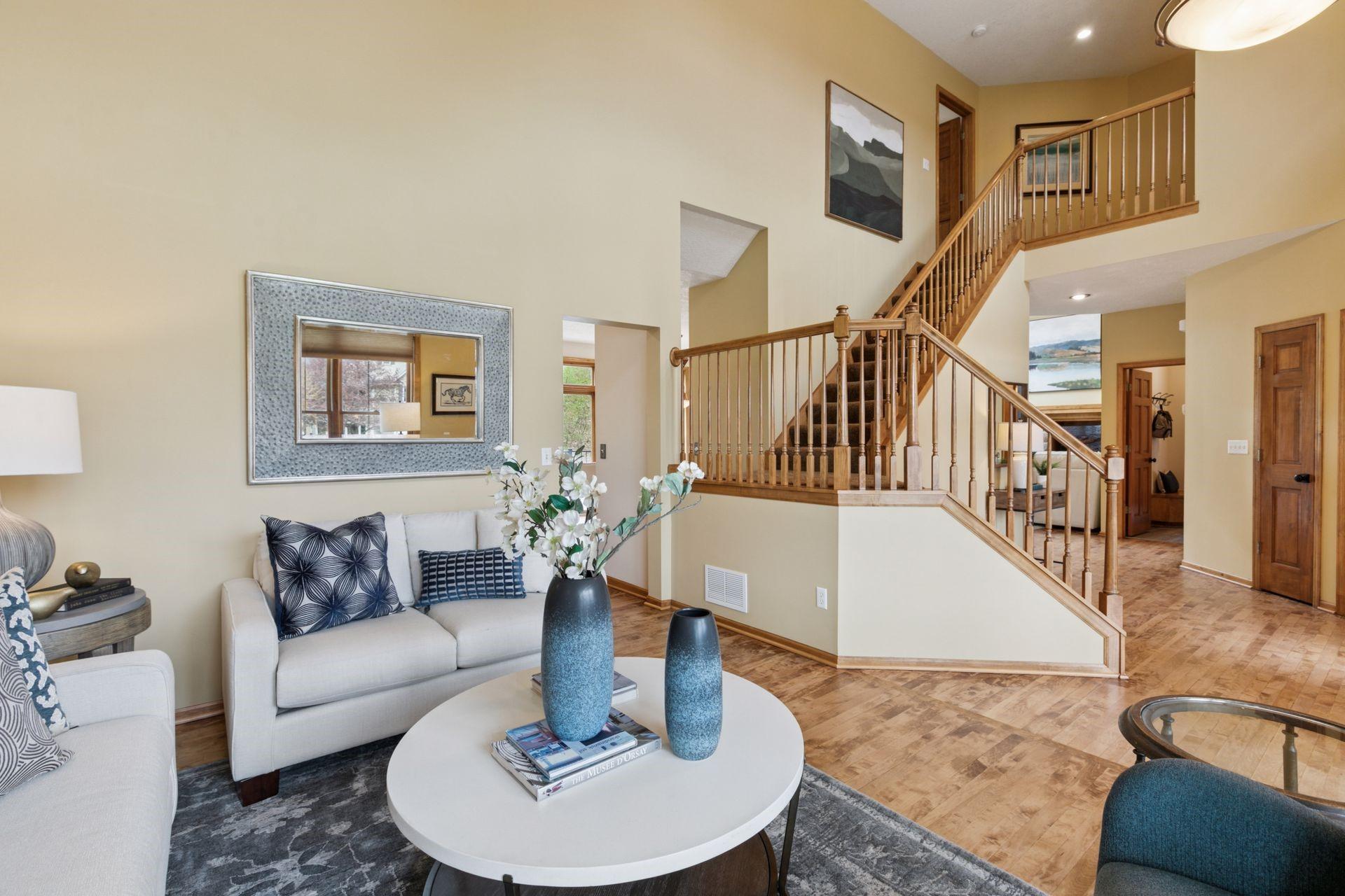 4633 Stonecliffe Drive, Eagan, Minnesota image 5