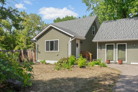 Homes For Sale - 1501 4th Street<br/> Hastings, MN 55033