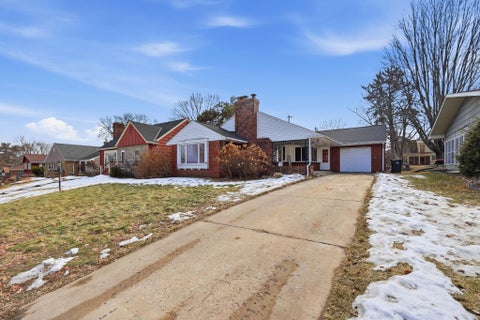 Homes For Sale - 1030 Hyacinth Avenue<br/> Saint Paul, MN 55106