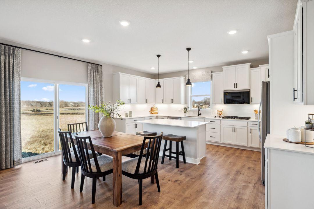 17058 Dimension Avenue, Lakeville, Minnesota image 7