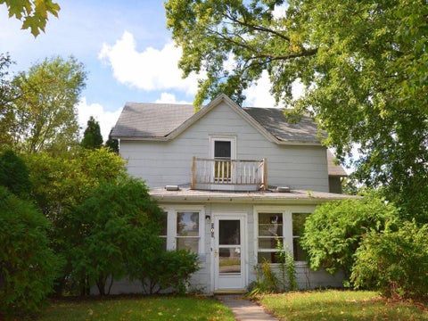 Homes For Sale - 303 Park Avenue<br/> Hubbard County, Park Rapids, MN 56470