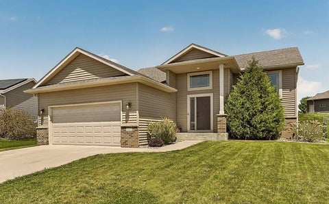 Homes For Sale - 4553 Arctic Fox Road<br/> Rochester, MN 55901