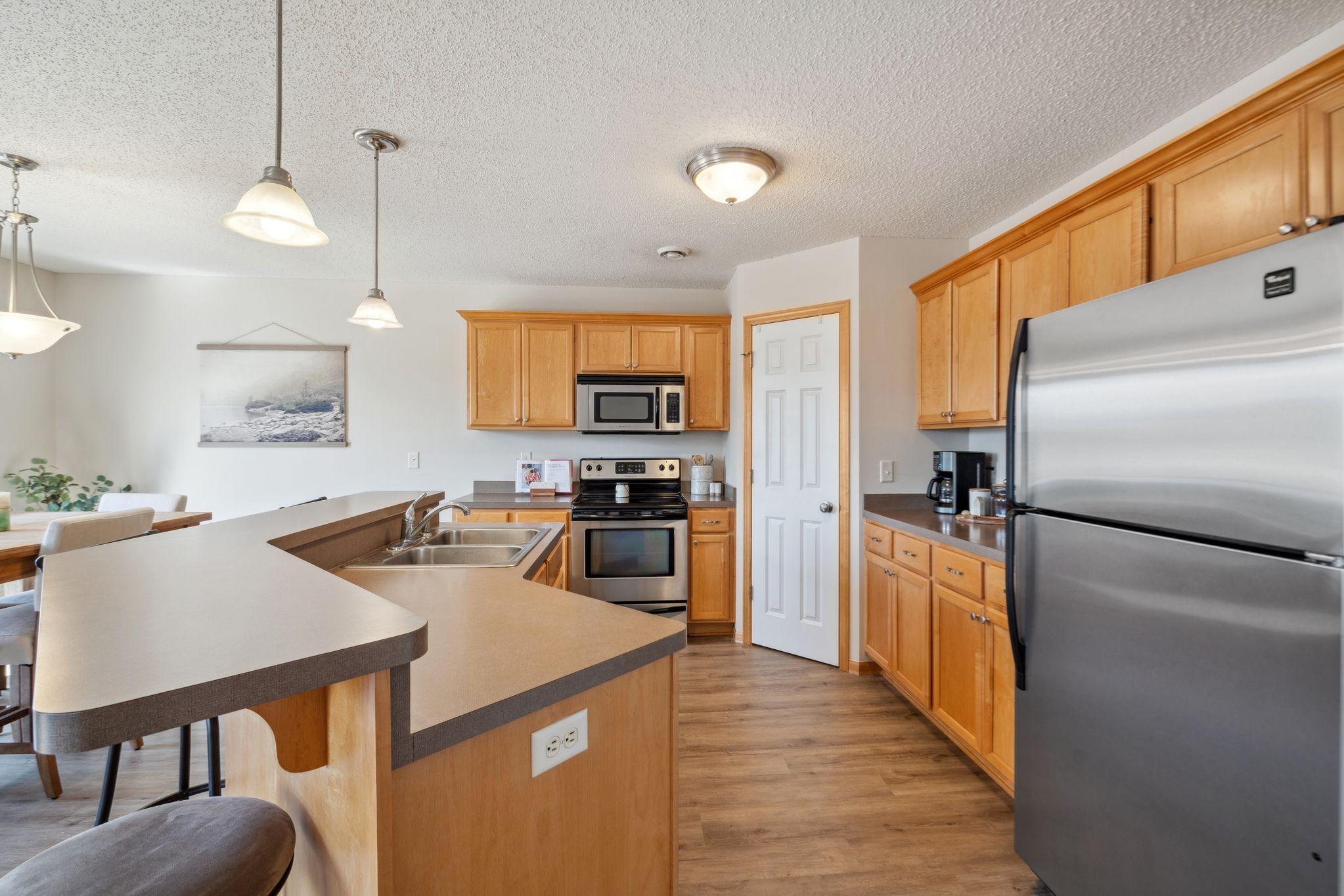 26534 Pond Court, Elko New Market, Minnesota image 5