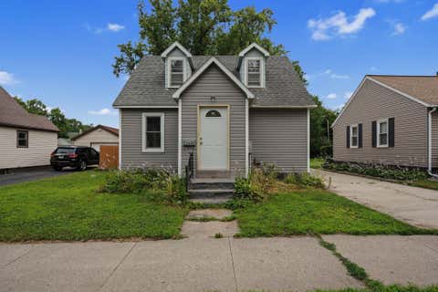 Homes For Sale - 1304 10th Avenue<br/> Austin, MN 55912
