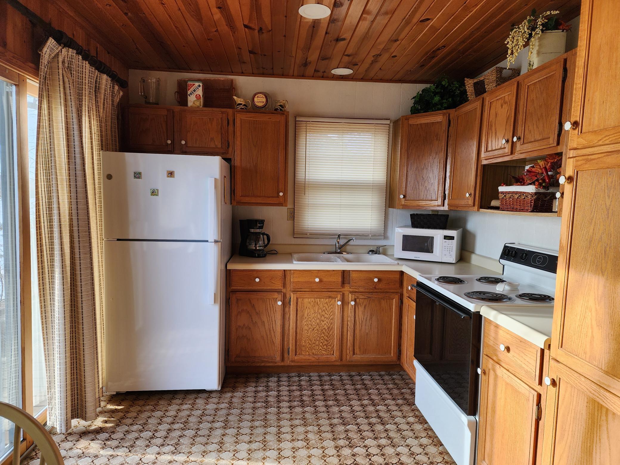 20554 Elkview Court, Richmond, Minnesota image 6