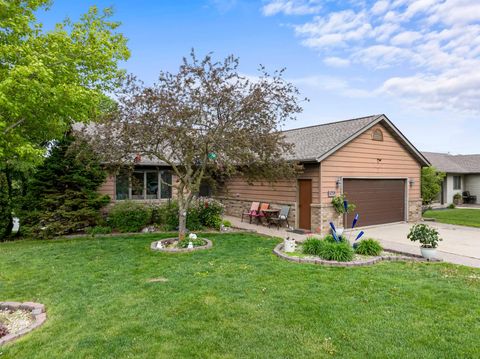 Homes For Sale - 430 2nd Street<br/> Plainview, MN 55964