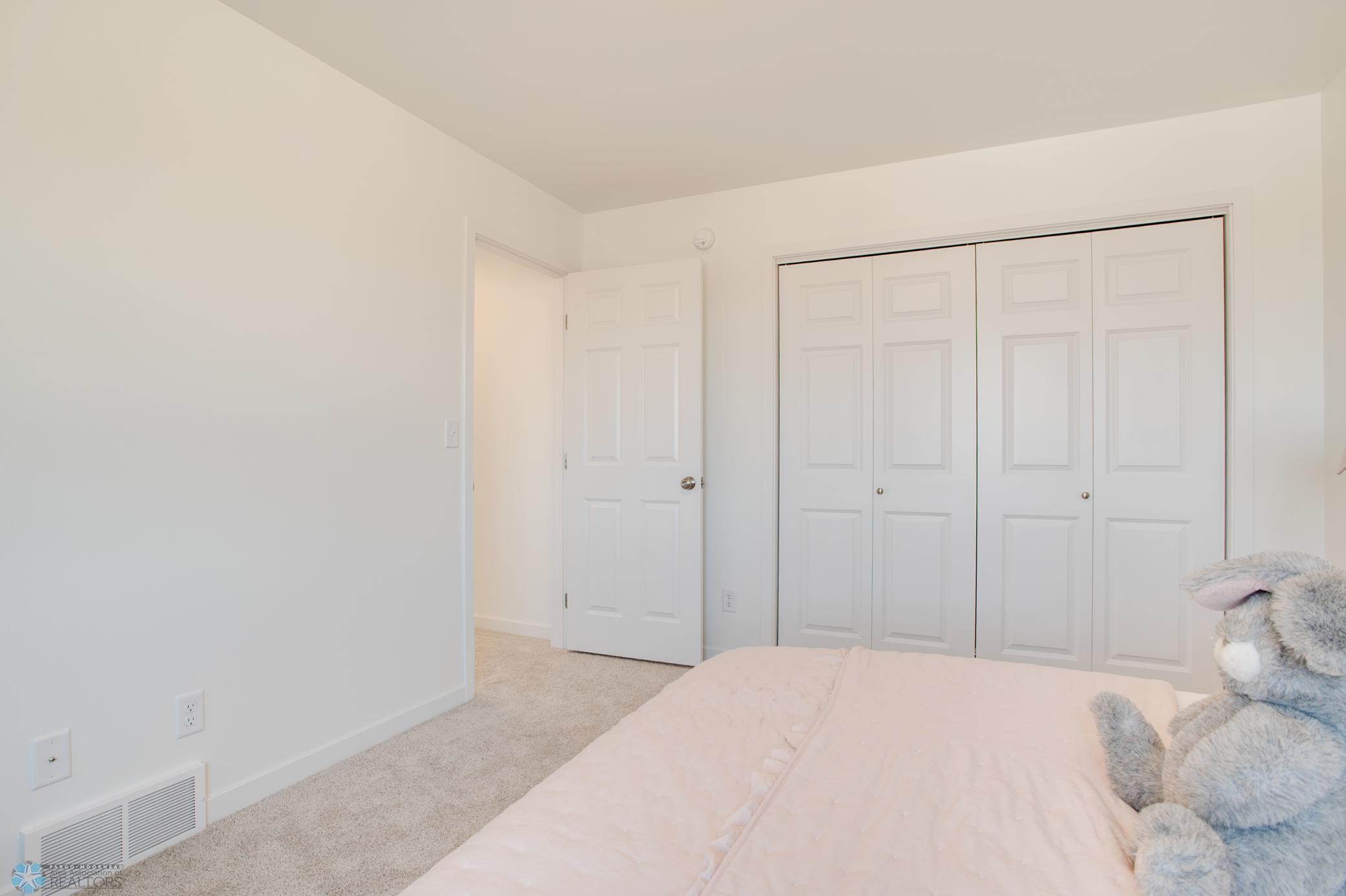 6657 Belding Drive, Fargo, North Dakota image 42