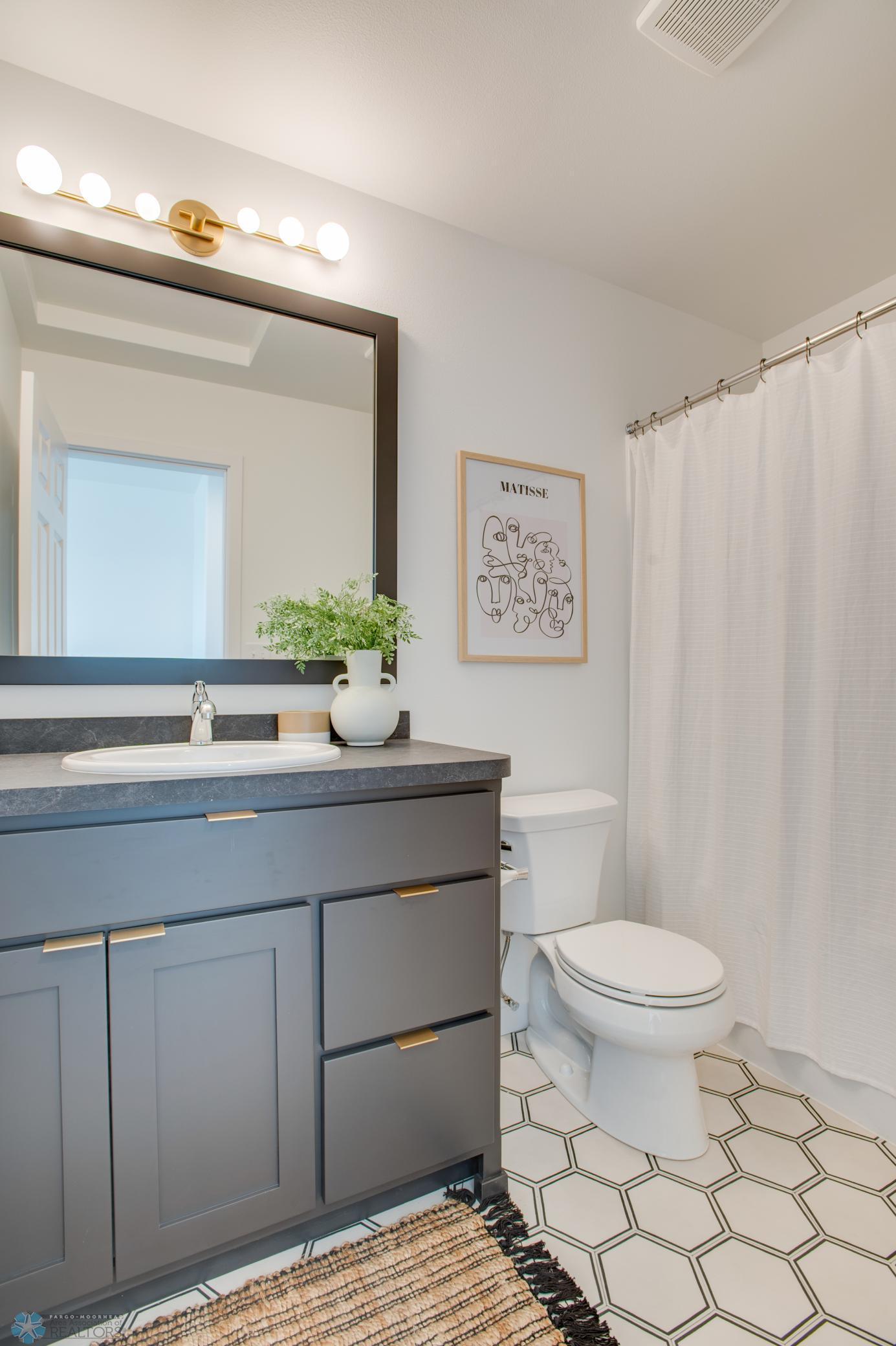 6657 Belding Drive, Fargo, North Dakota image 43