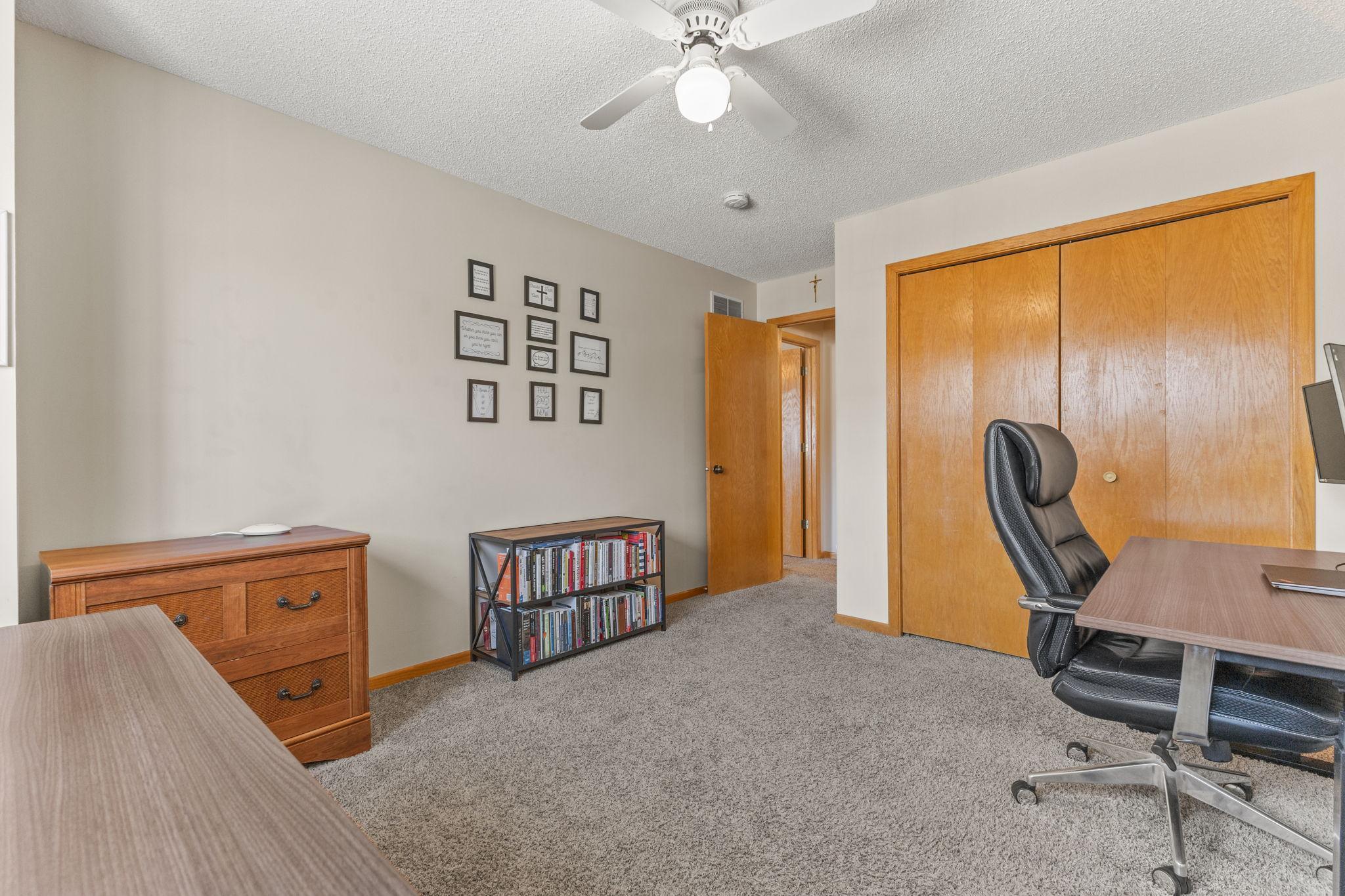 5975 Wedgewood Lane #14, Minneapolis, Minnesota image 19