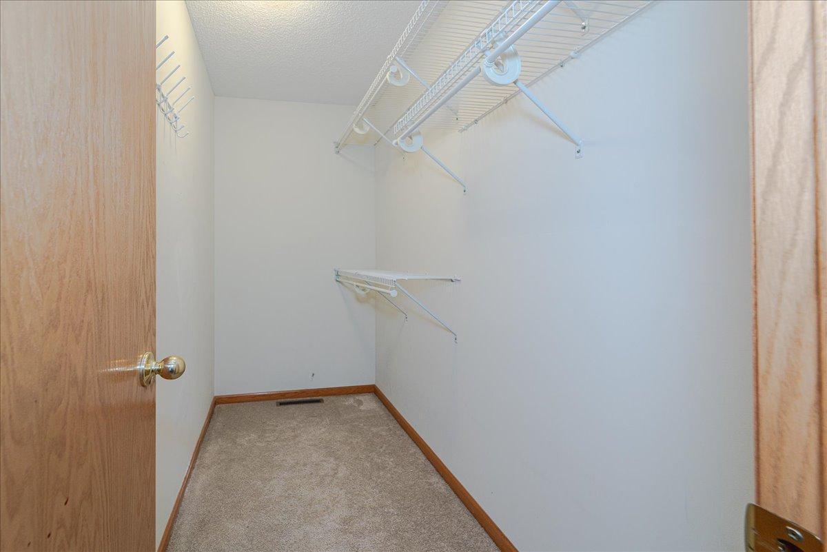 20144 Holister Lane, Lakeville, Minnesota image 30