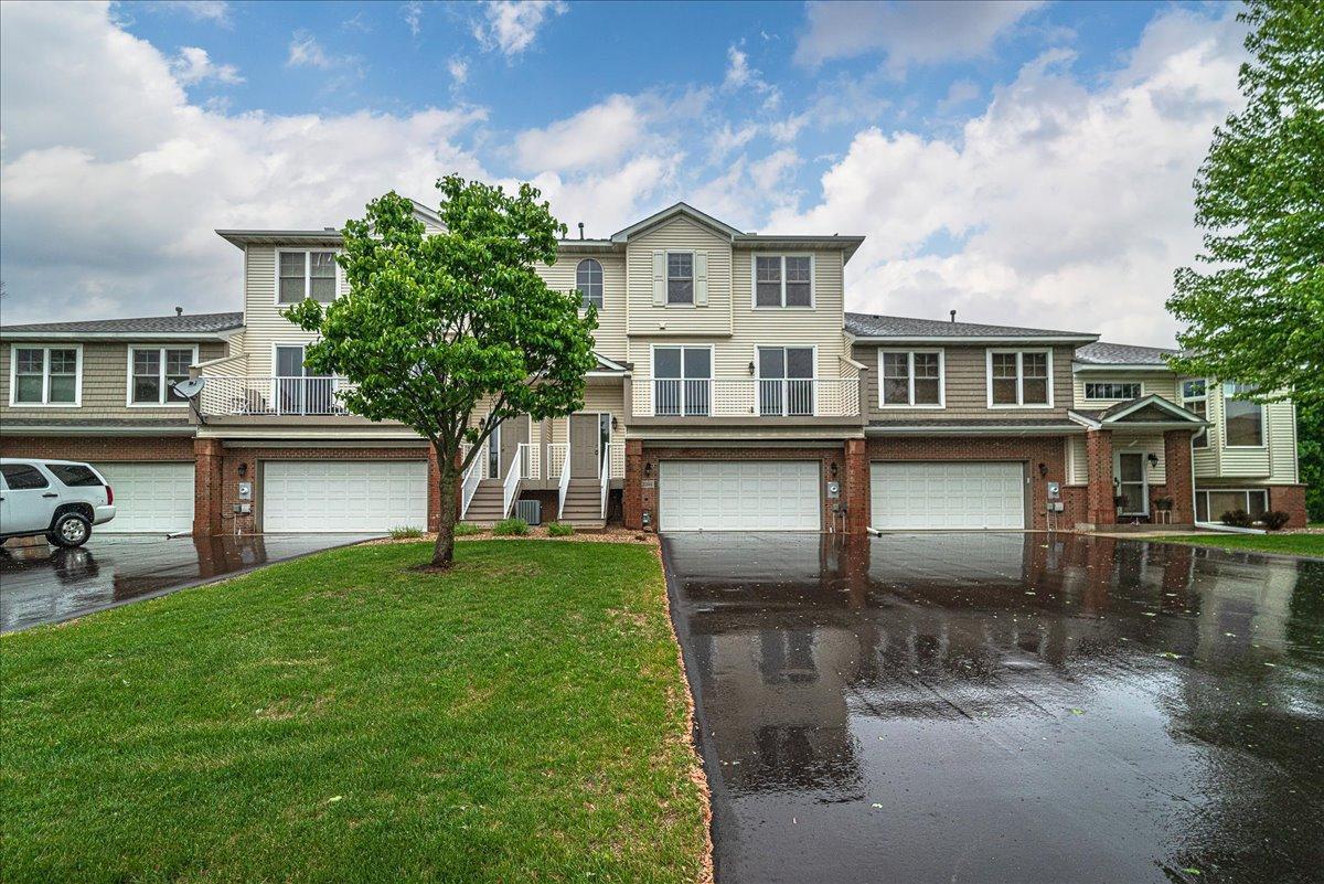 20144 Holister Lane, Lakeville, Minnesota image 1