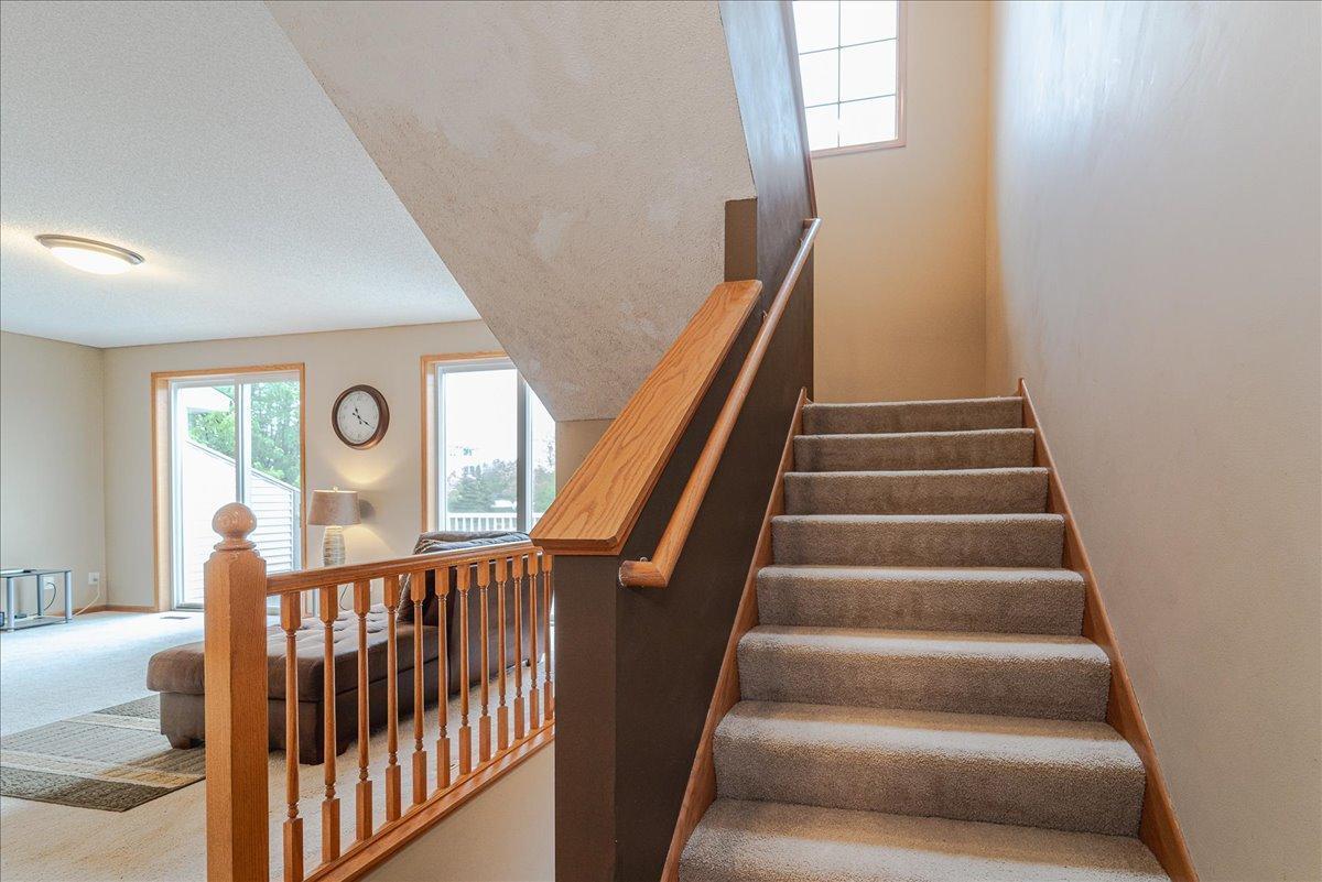 20144 Holister Lane, Lakeville, Minnesota image 20