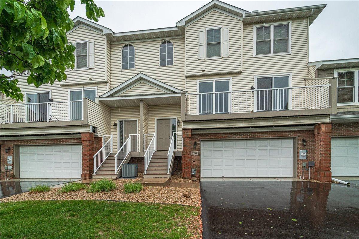 20144 Holister Lane, Lakeville, Minnesota image 2