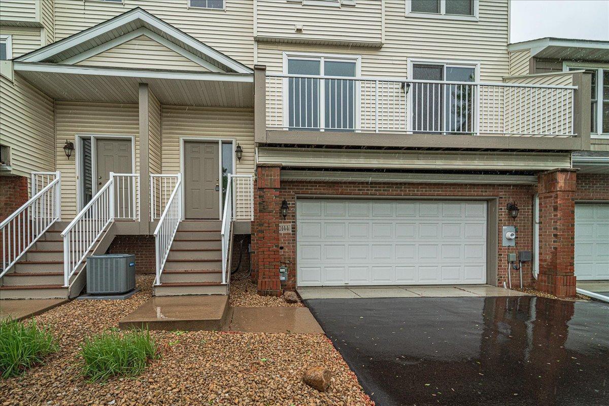 20144 Holister Lane, Lakeville, Minnesota image 4
