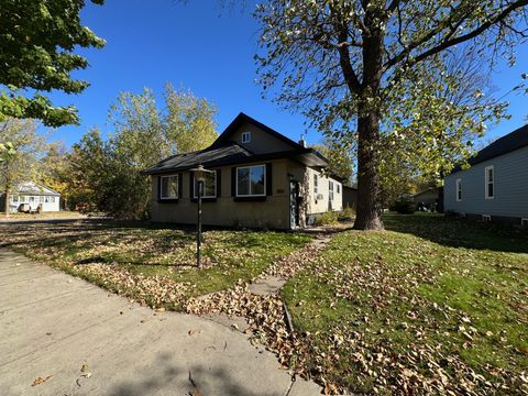 Apartment For Sale - 524 NE 4th Avenue<br/> Grand Rapids, MN 55744