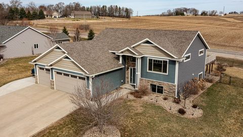 Homes For Sale - 1442 N Pine Drive<br/> Pine Island, MN 55963