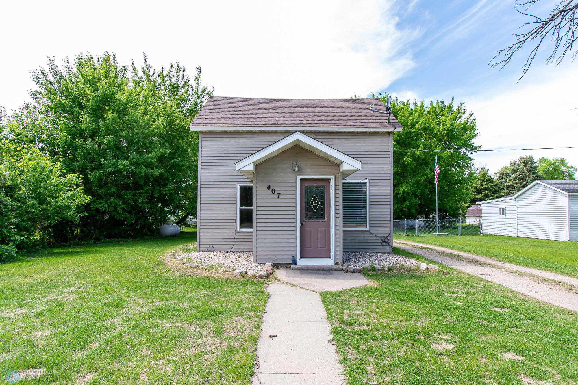407 2nd Street, Barnesville, Minnesota image 1