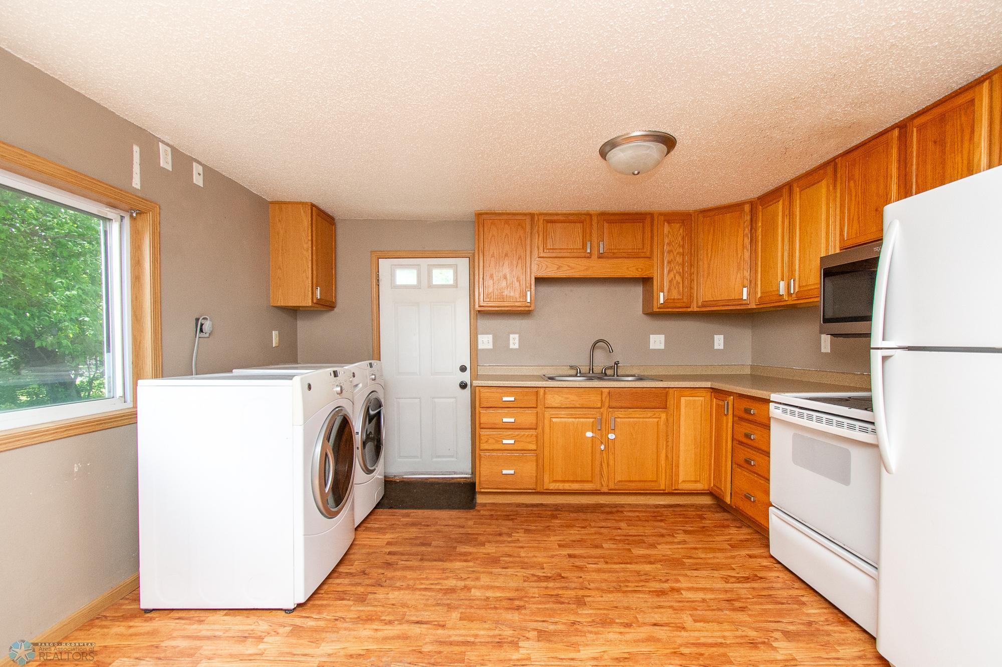 407 2nd Street, Barnesville, Minnesota image 11