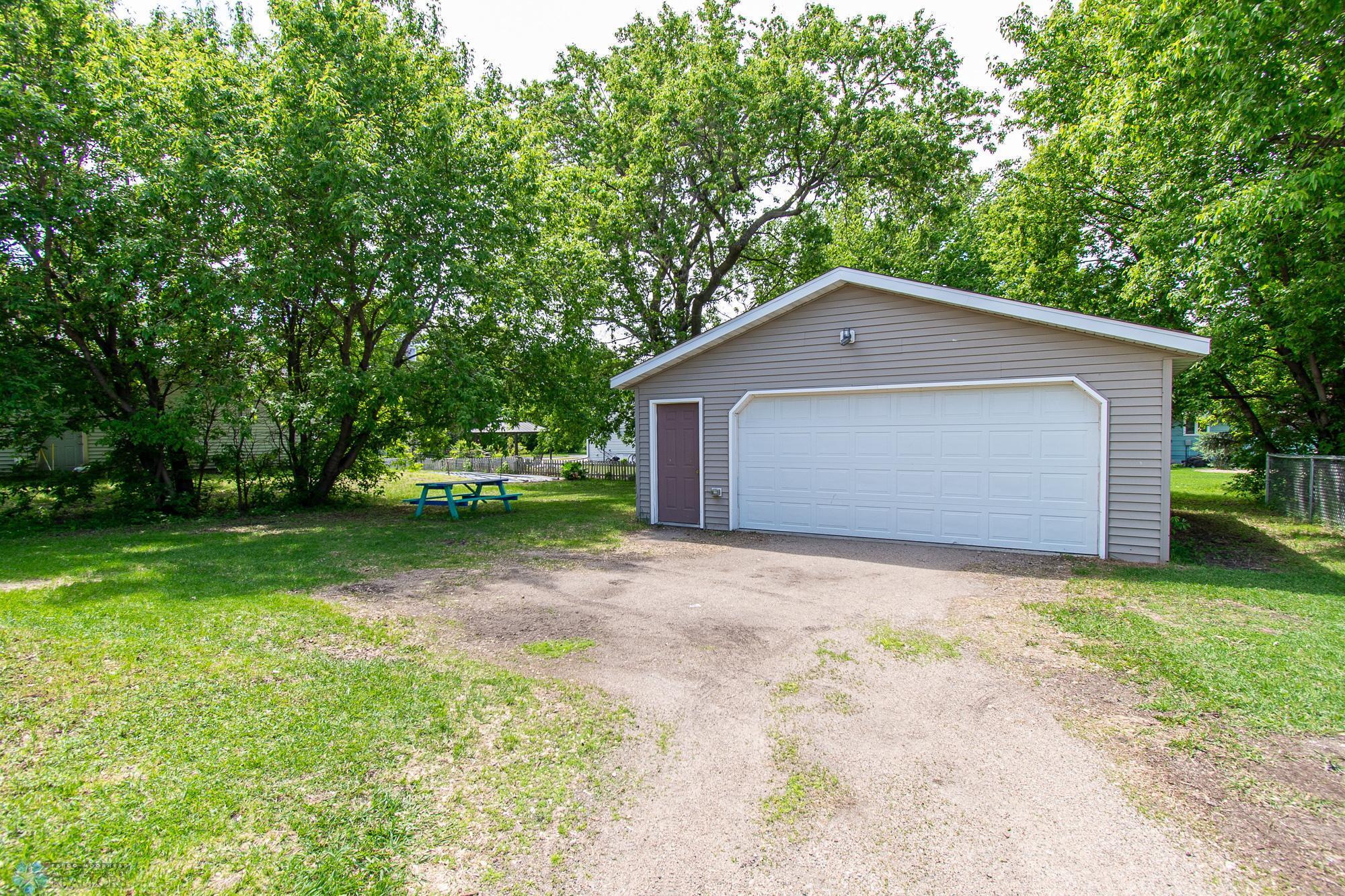 407 2nd Street, Barnesville, Minnesota image 27