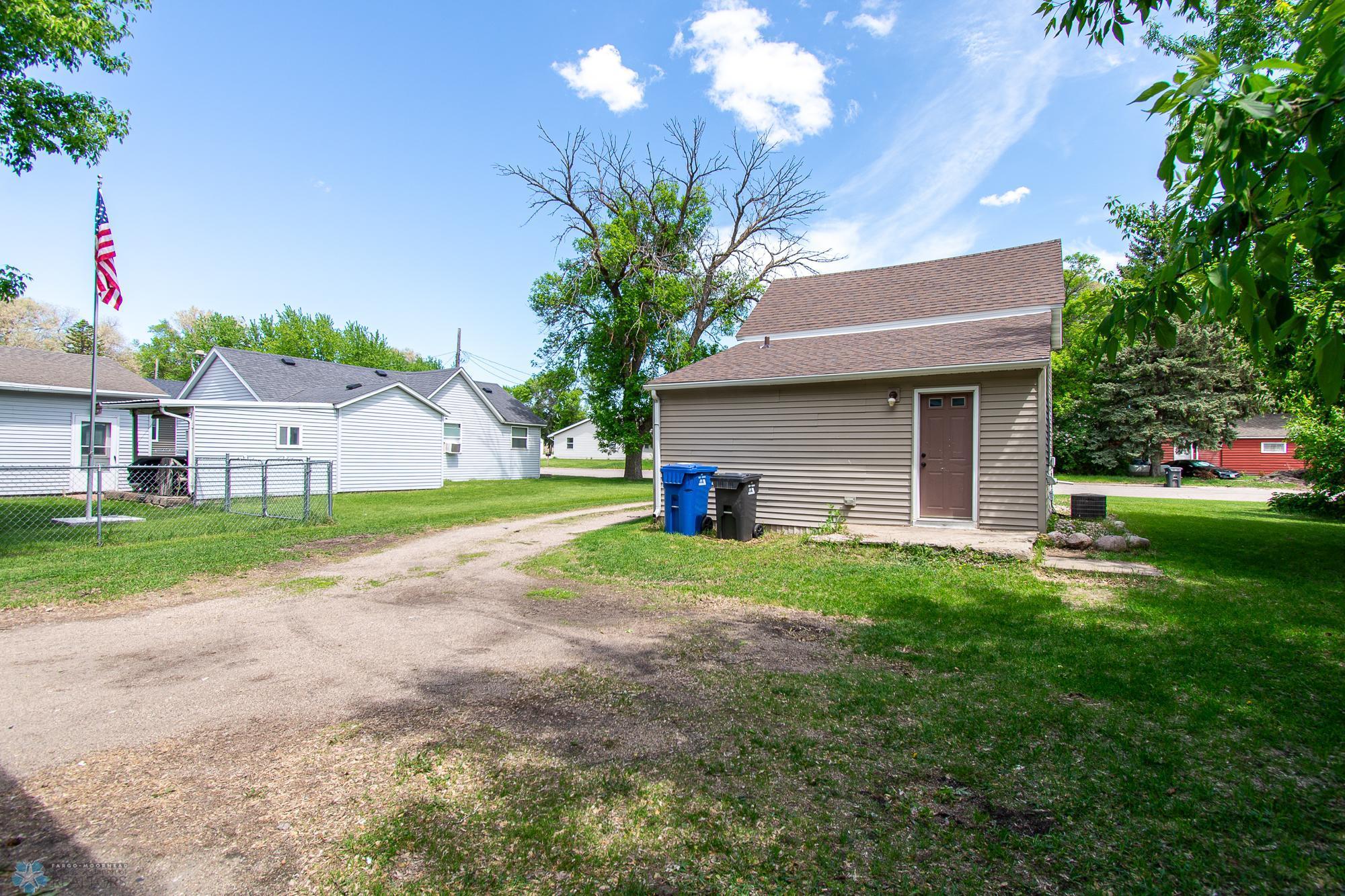 407 2nd Street, Barnesville, Minnesota image 25
