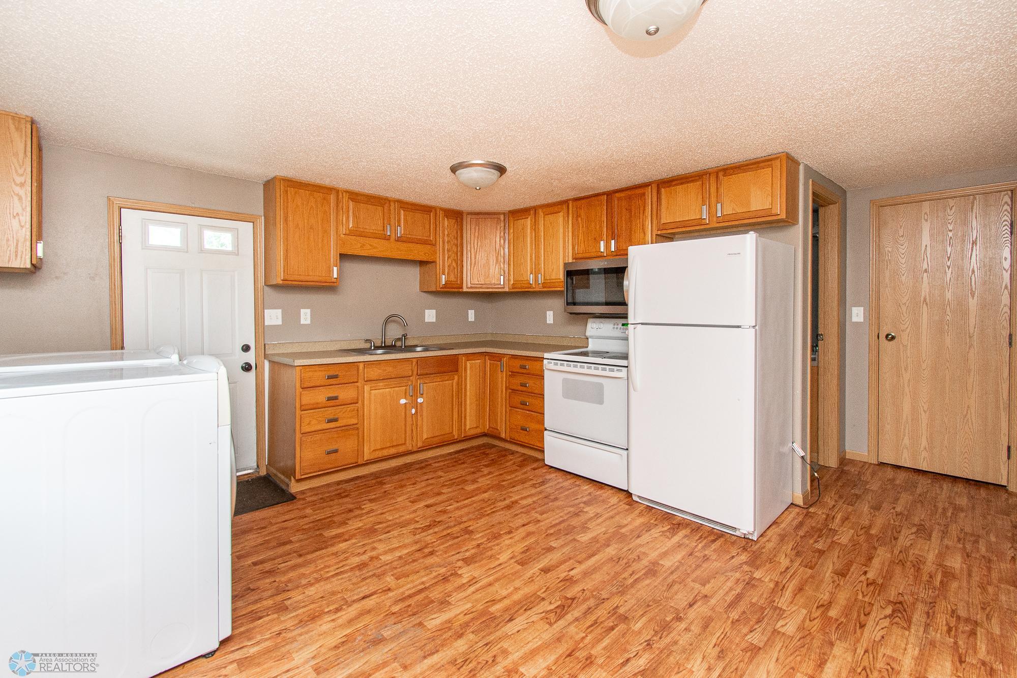 407 2nd Street, Barnesville, Minnesota image 10