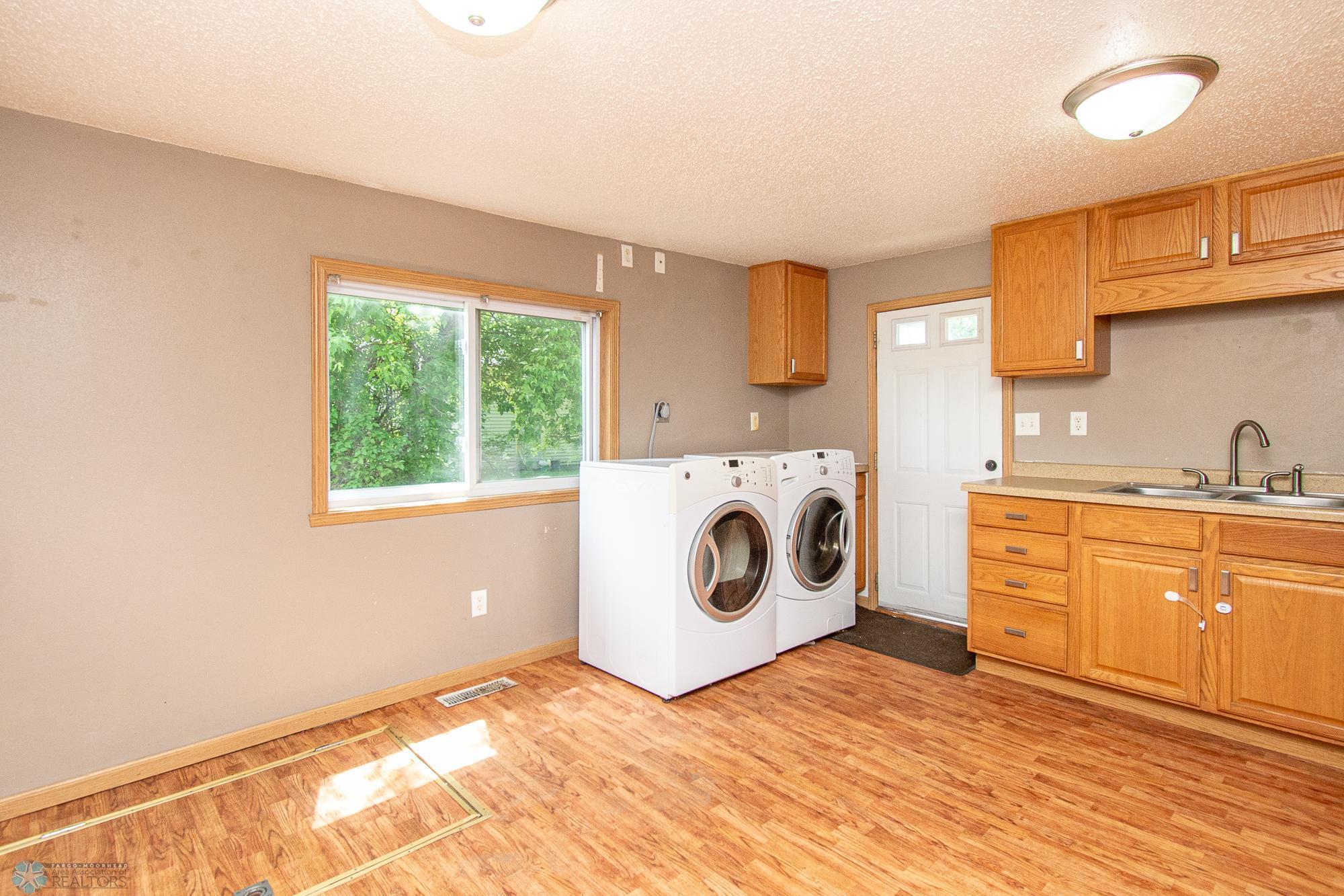 407 2nd Street, Barnesville, Minnesota image 12