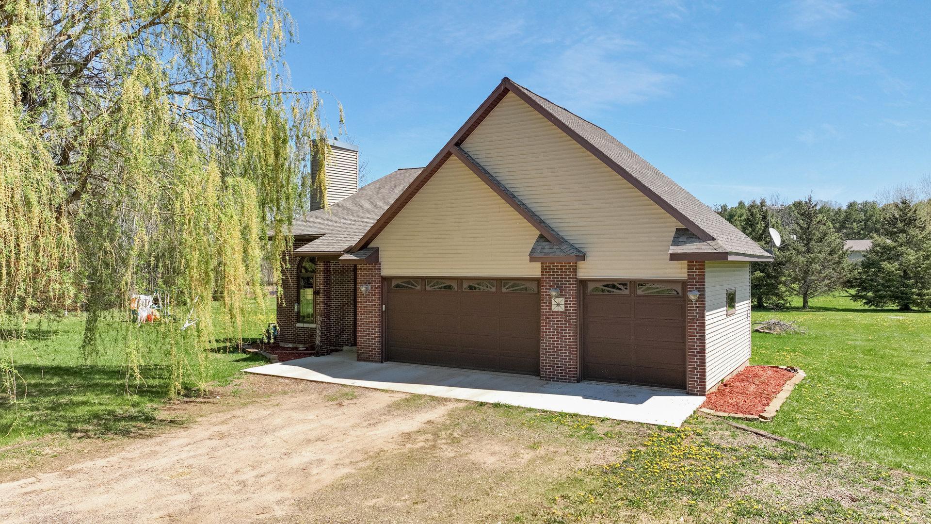 1513 19 1/4 Street, Cameron, Wisconsin image 1