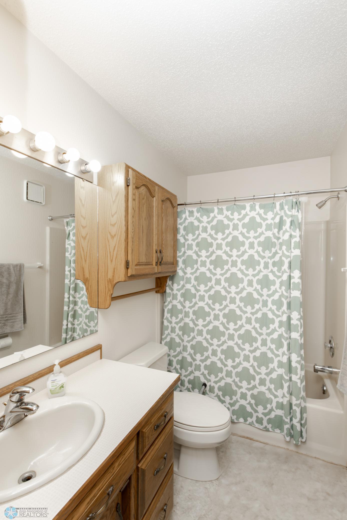 3938 15th Street, Fargo, North Dakota image 29