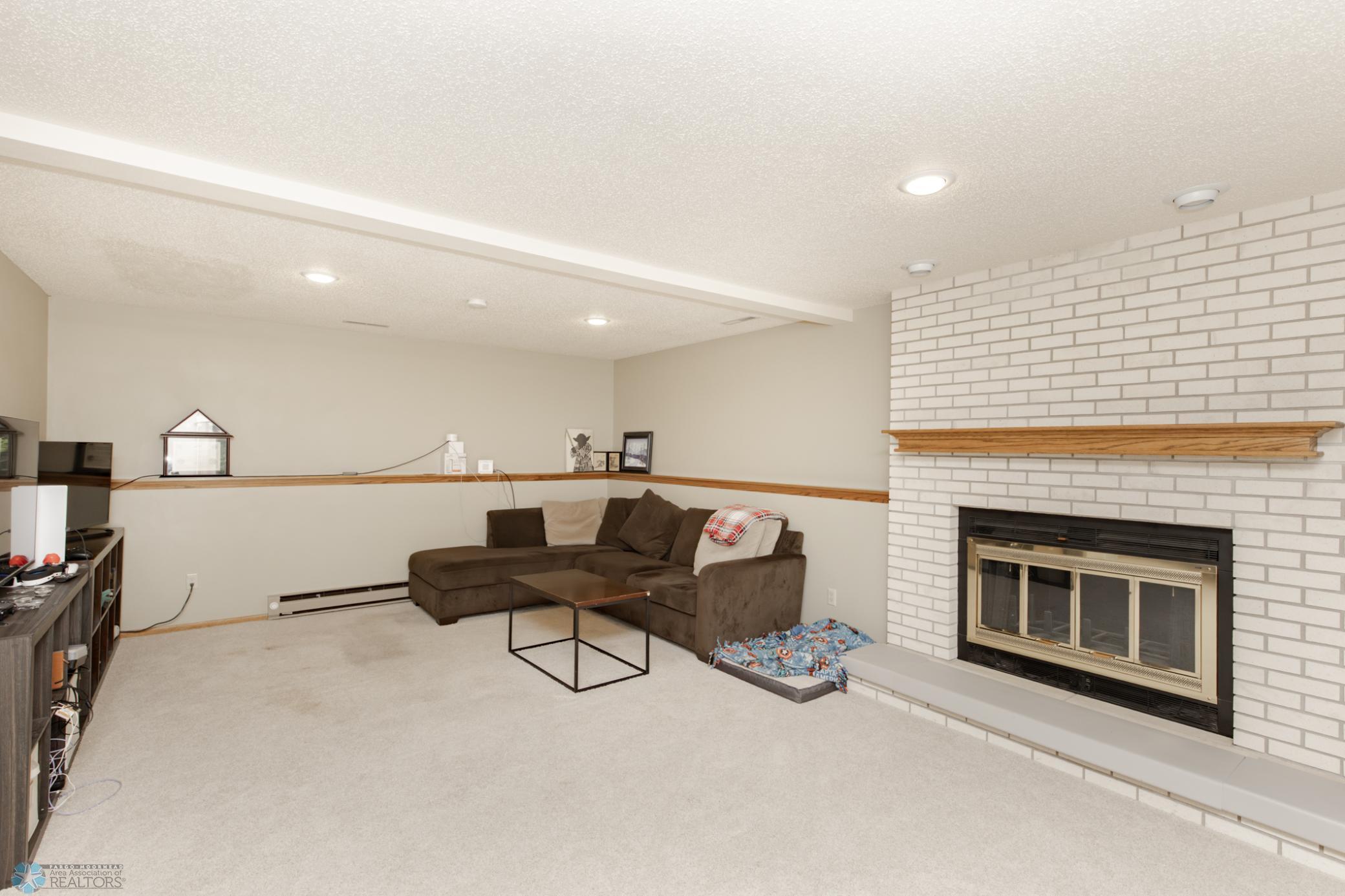 3938 15th Street, Fargo, North Dakota image 31